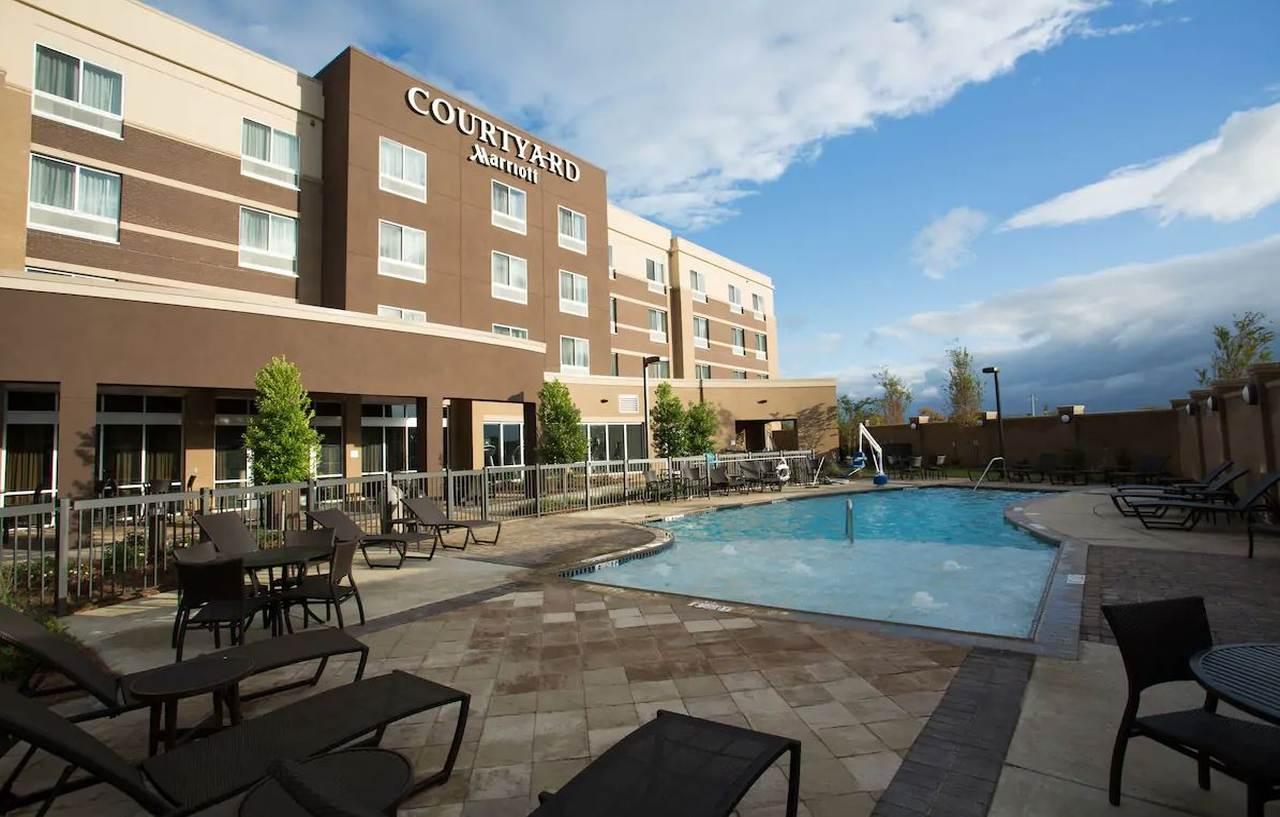 Courtyard By Marriott Starkville Msu At The Mill Conference Center Extérieur photo