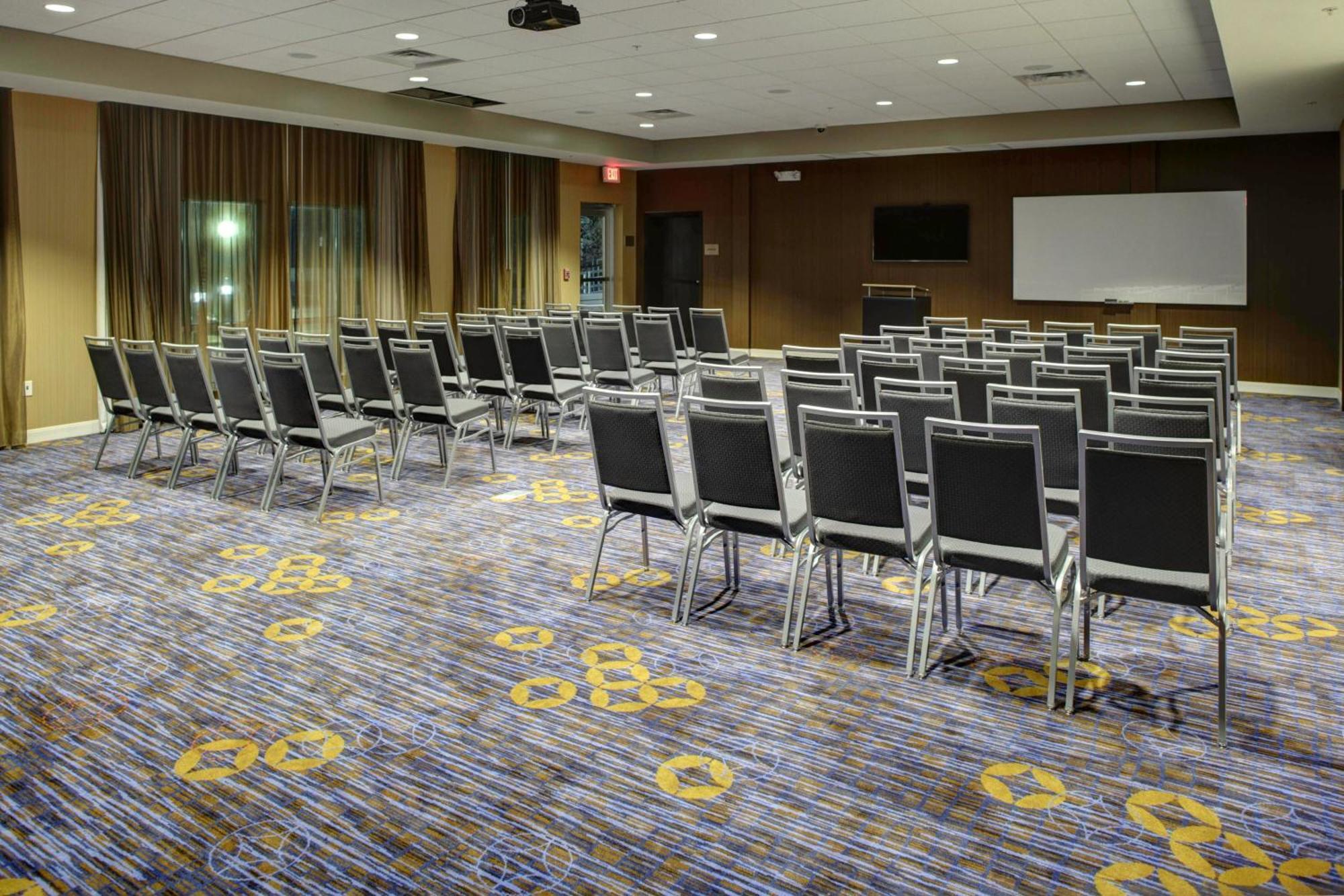 Courtyard By Marriott Starkville Msu At The Mill Conference Center Extérieur photo