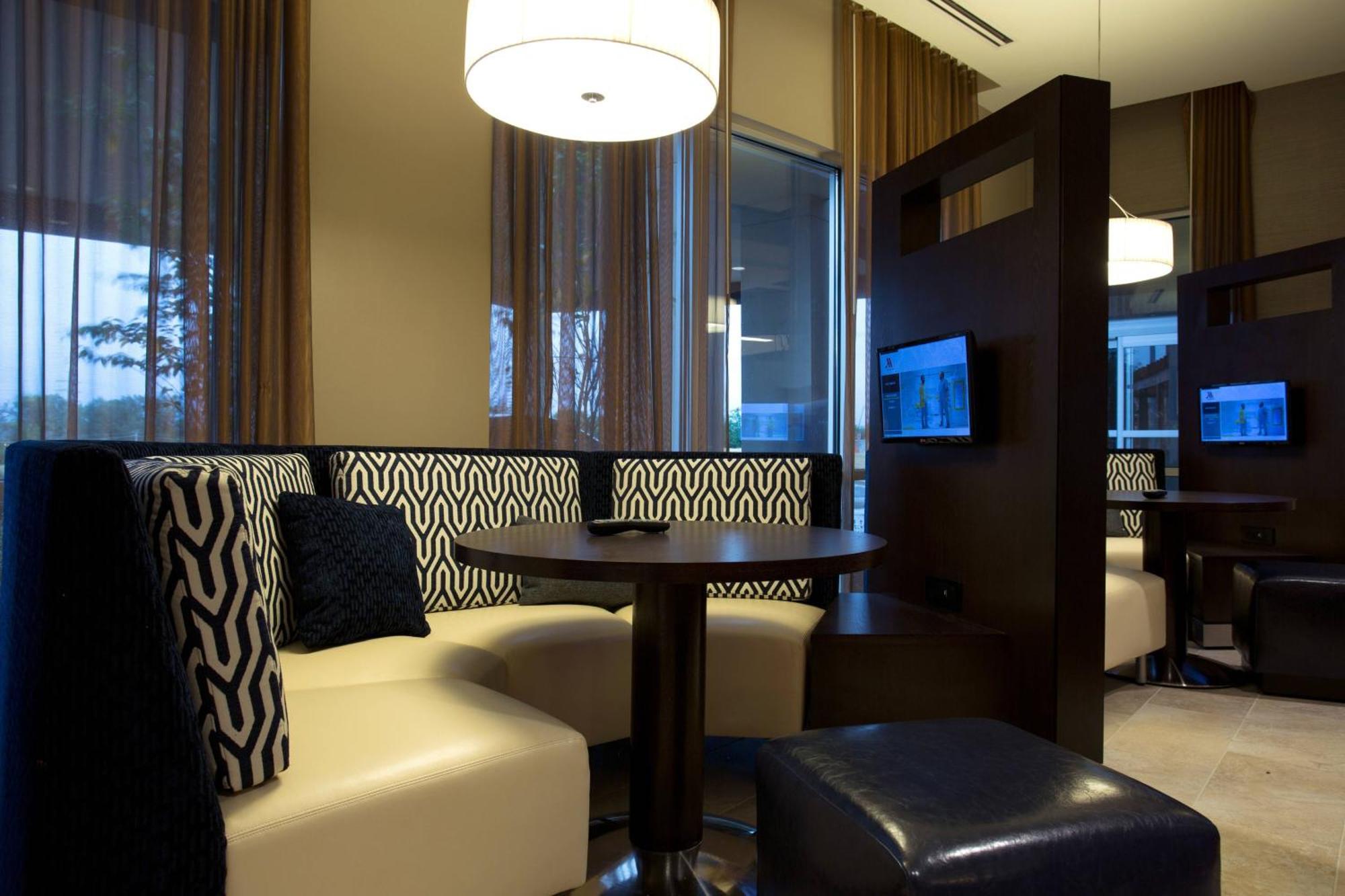 Courtyard By Marriott Starkville Msu At The Mill Conference Center Extérieur photo